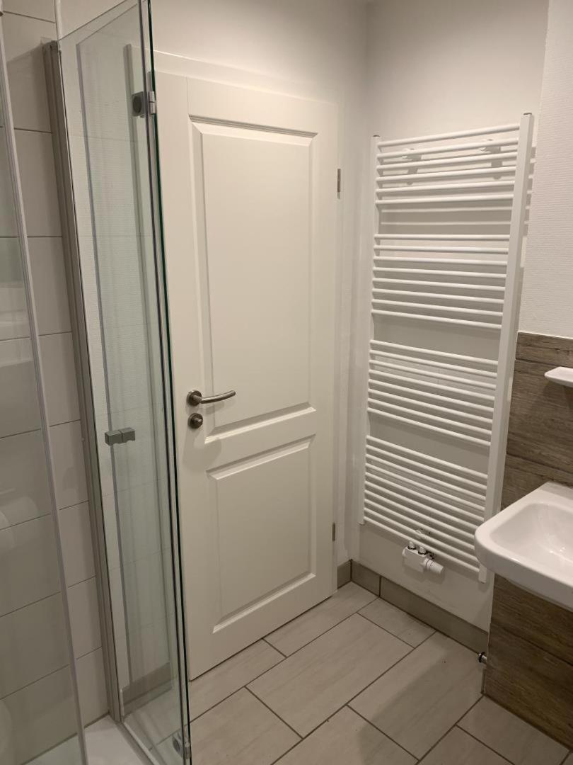 Neu! Schickes Und Modernes Ferienhaus Ant Zingel Krummhörn Exteriör bild