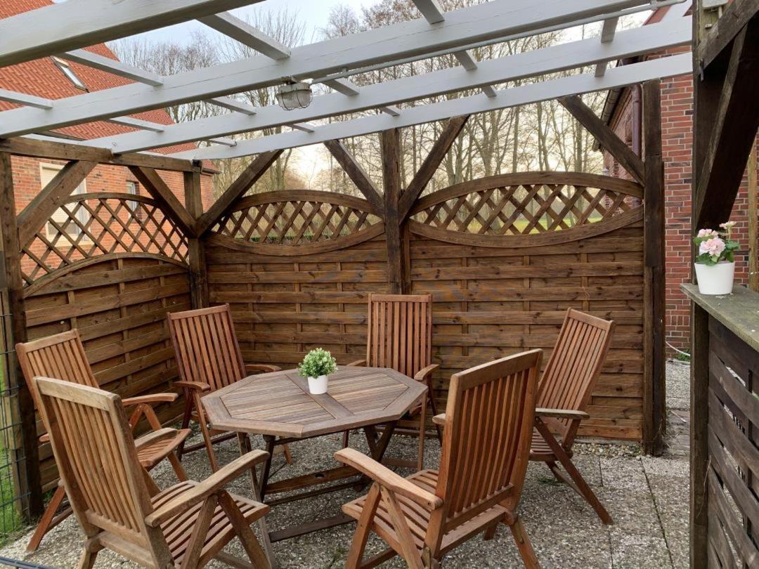 Neu! Schickes Und Modernes Ferienhaus Ant Zingel Krummhörn Exteriör bild
